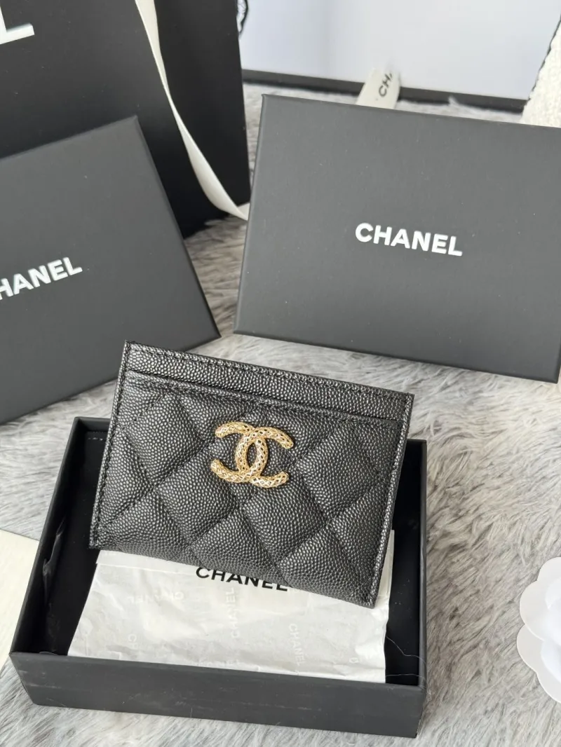 Alternative view of Chanel Wallets-142