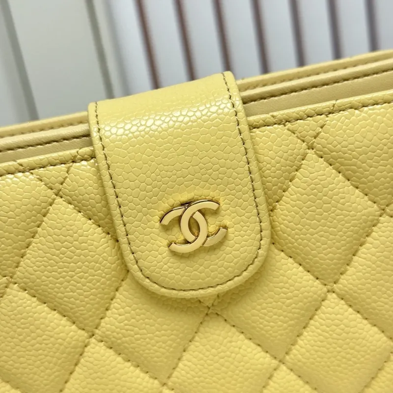 Alternative view of Chanel Wallets-149