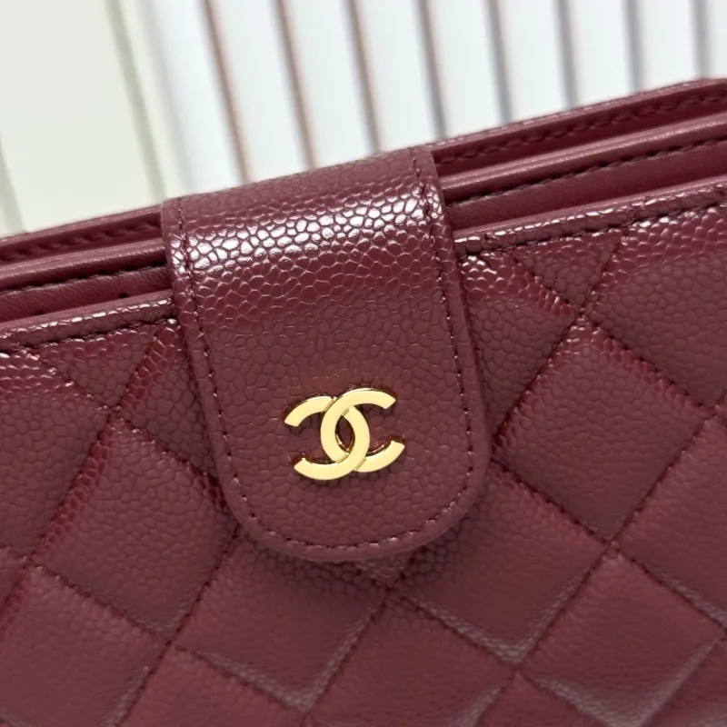 Alternative view of Chanel Wallets-152
