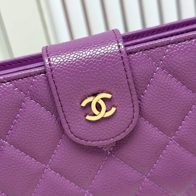 Alternative view of Chanel Wallets-153