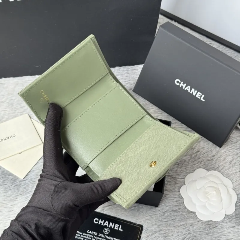 Alternative view of Chanel Wallets-173
