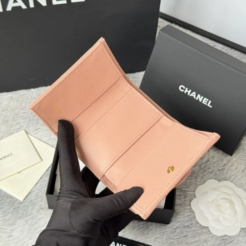 Alternative view of Chanel Wallets-177