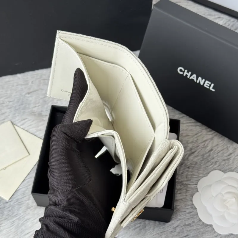 Chanel Wallets-179 - Image 4