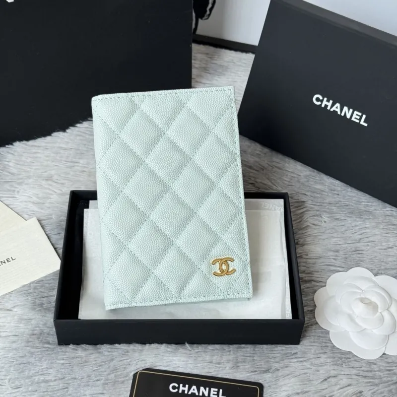 Alternative view of Chanel Wallets-189