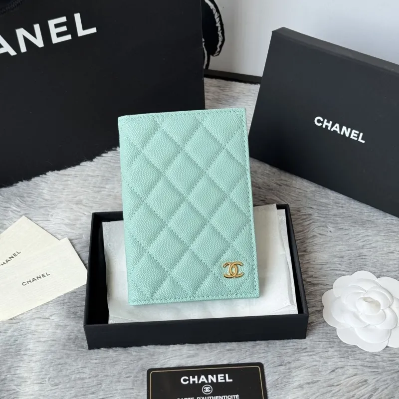 Alternative view of Chanel Wallets-192