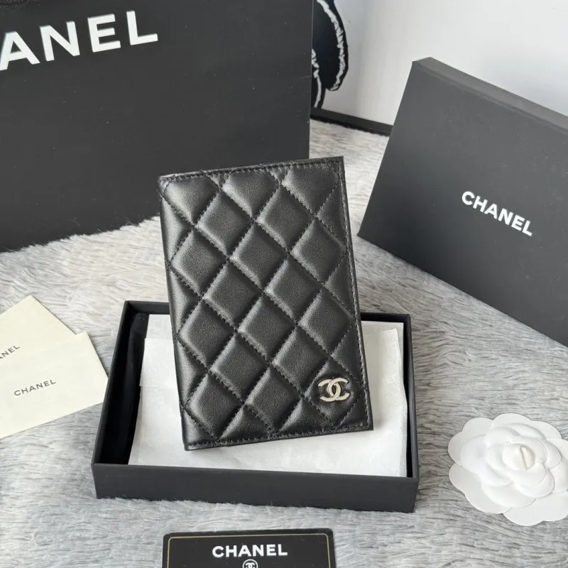Alternative view of Chanel Wallets-201