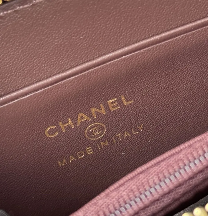 Alternative view of Chanel Wallets-204