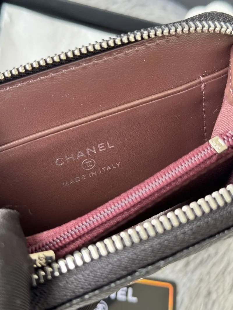 Alternative view of Chanel Wallets-205