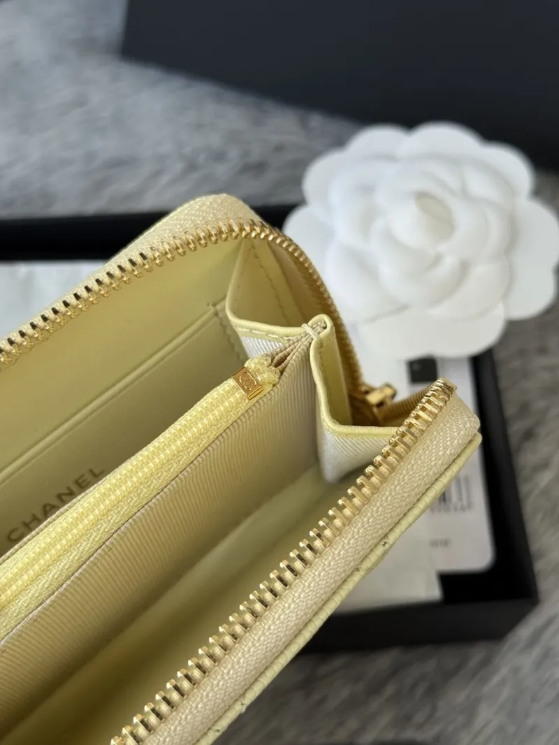 Alternative view of Chanel Wallets-213
