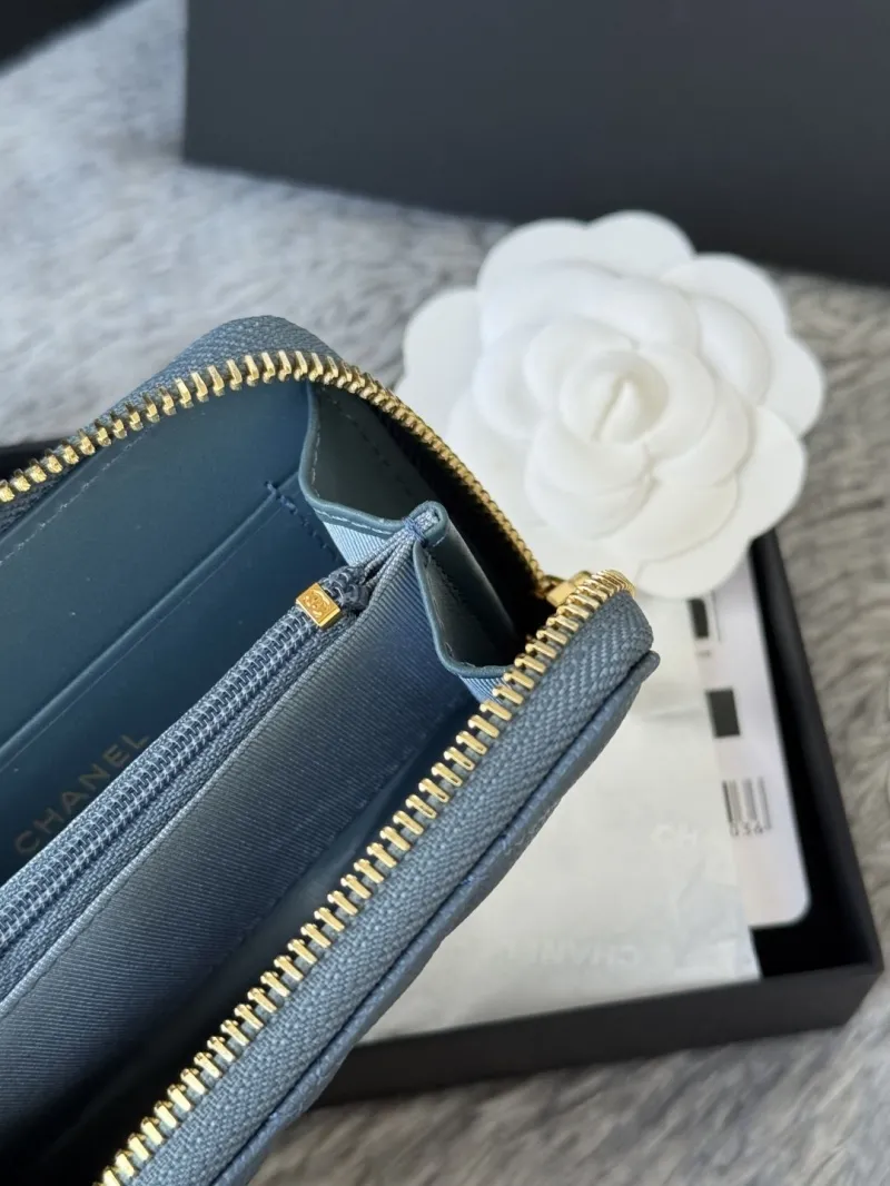 Alternative view of Chanel Wallets-215