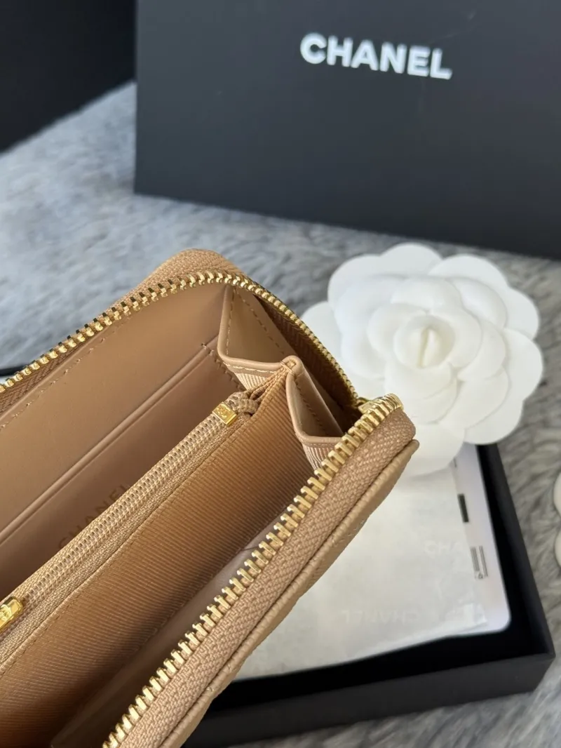 Alternative view of Chanel Wallets-216
