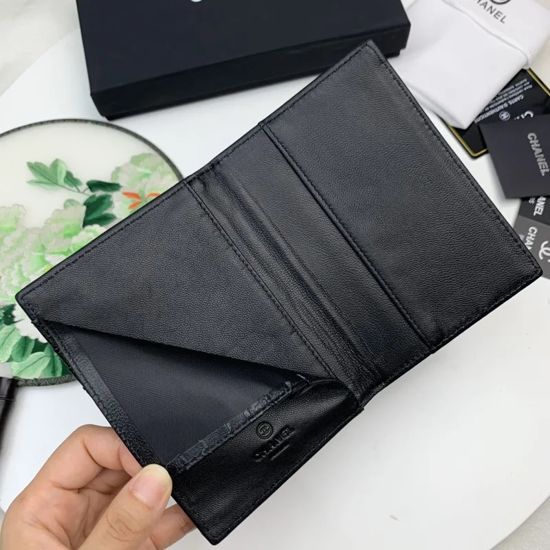 Alternative view of Chanel Wallets-220