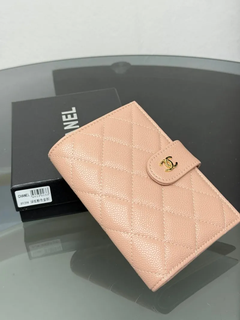 Alternative view of Chanel Wallets-224