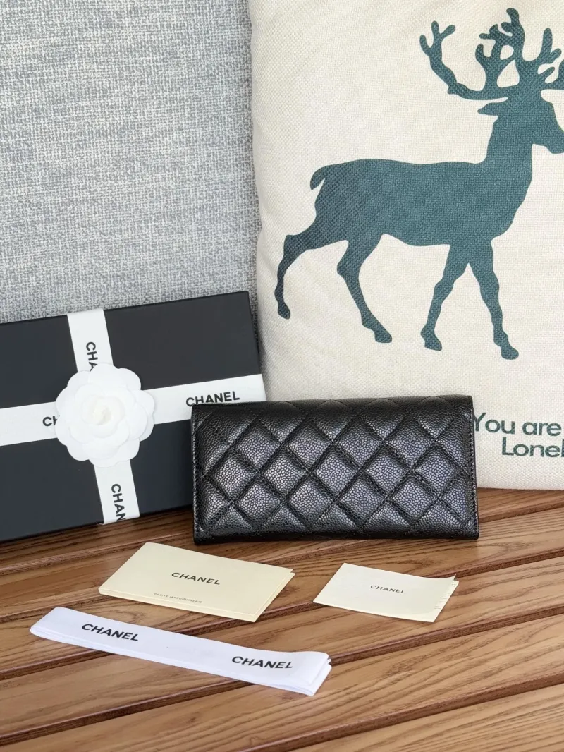 Alternative view of Chanel Wallets-231