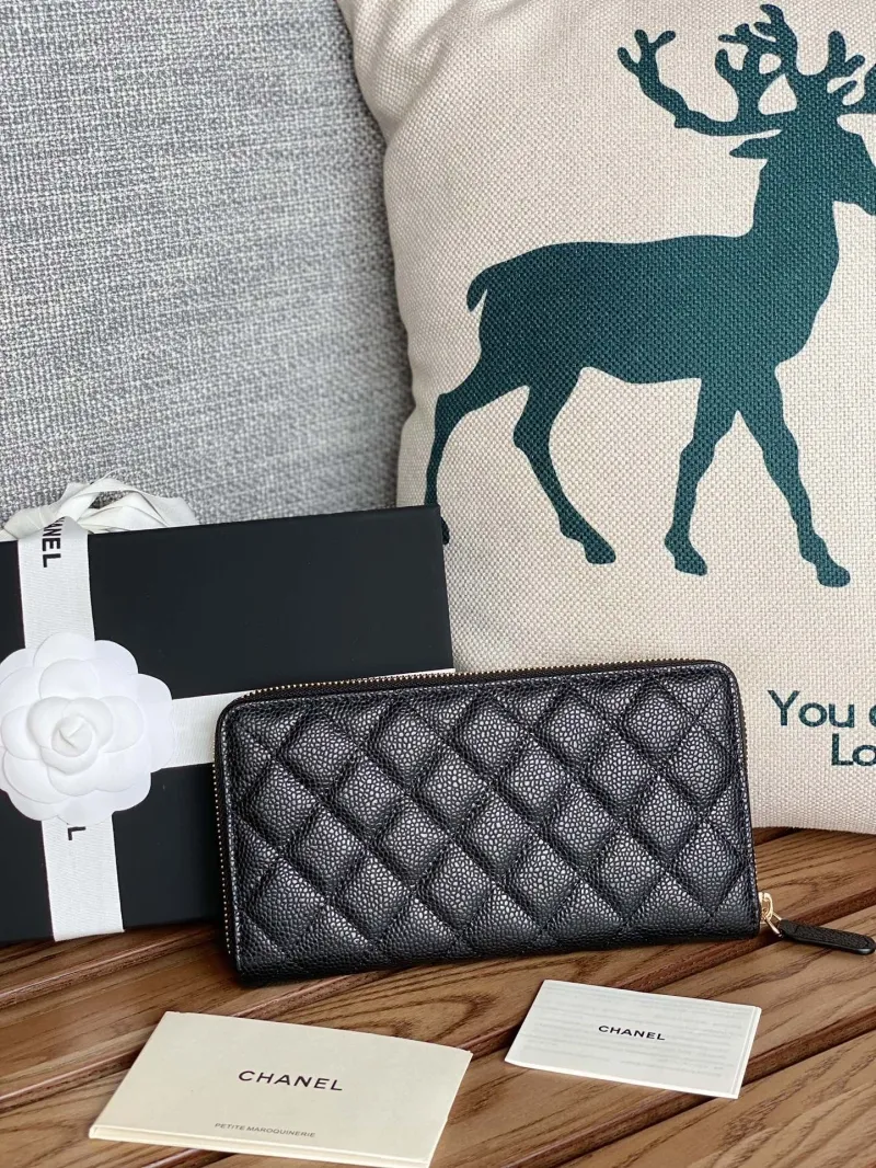Alternative view of Chanel Wallets-235