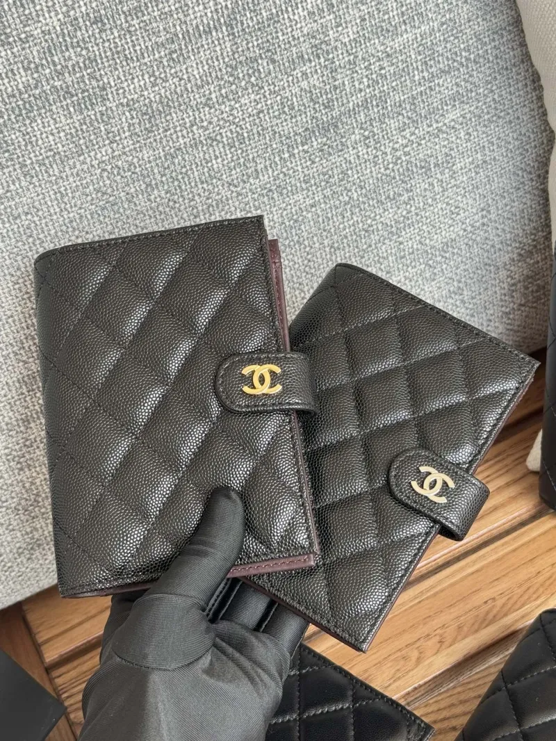 Alternative view of Chanel Wallets-244