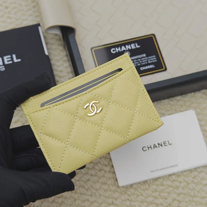 Alternative view of Chanel Wallets-253