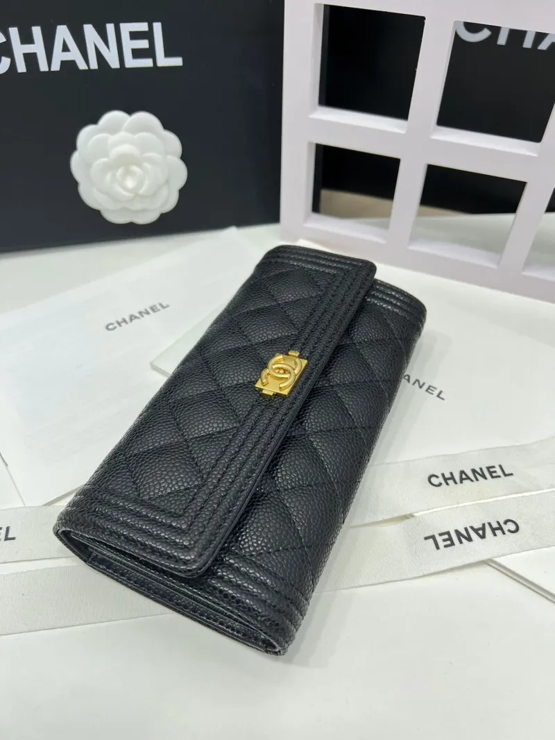 Alternative view of Chanel Wallets-264