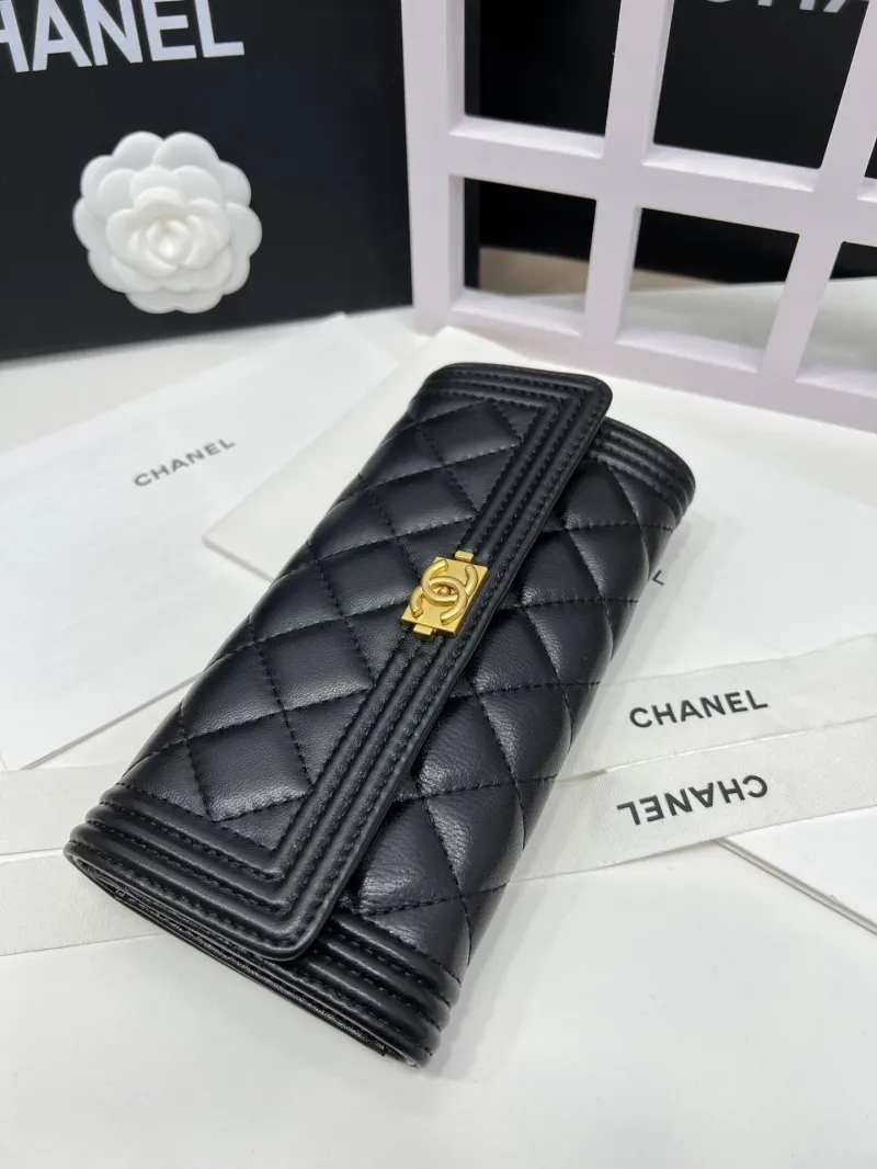 Alternative view of Chanel Wallets-265