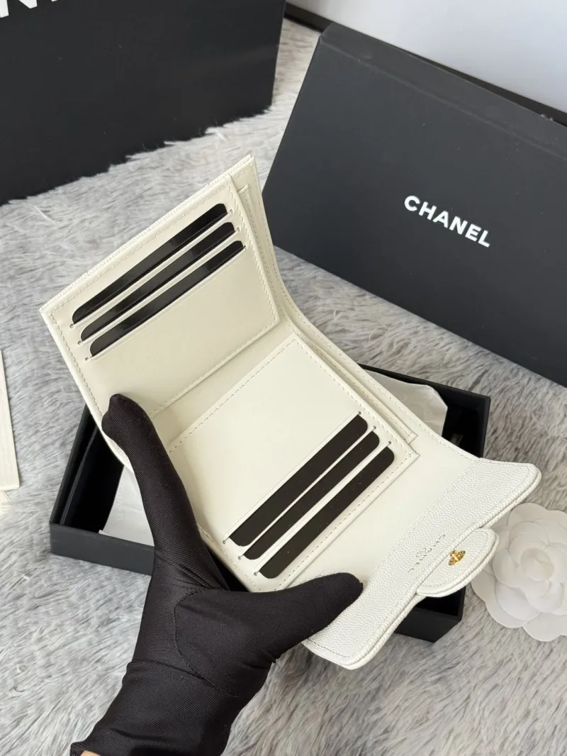 Alternative view of Chanel Wallets-279