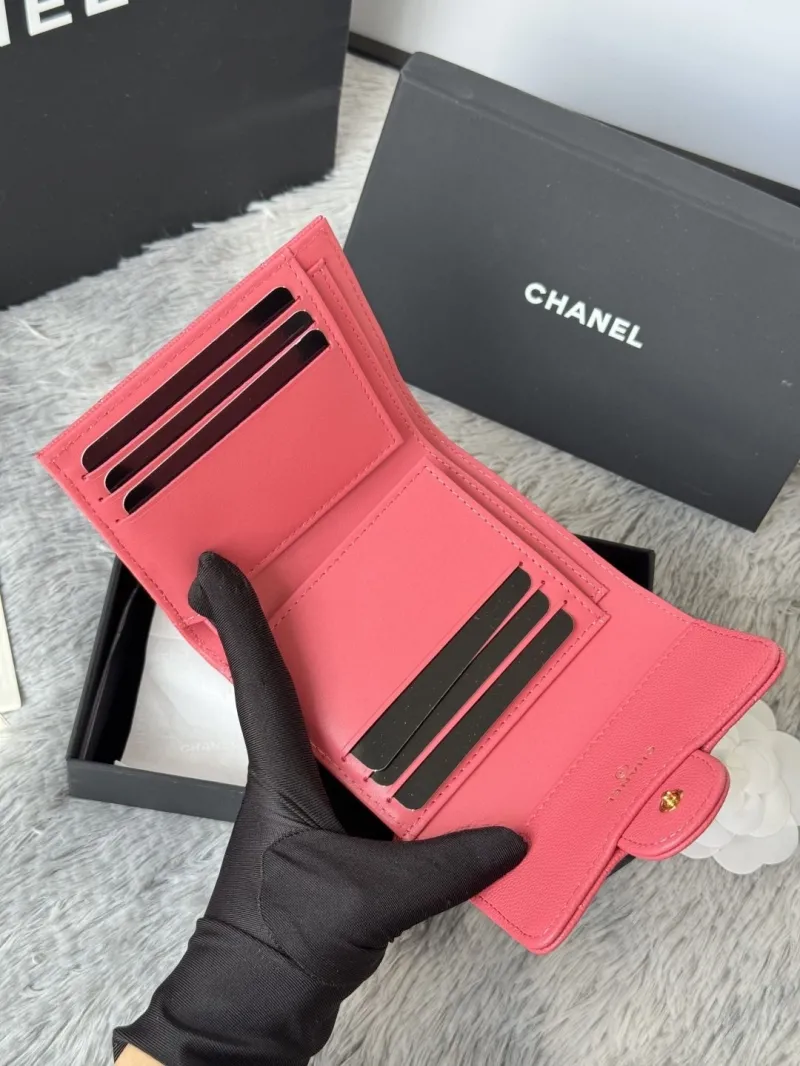 Alternative view of Chanel Wallets-281