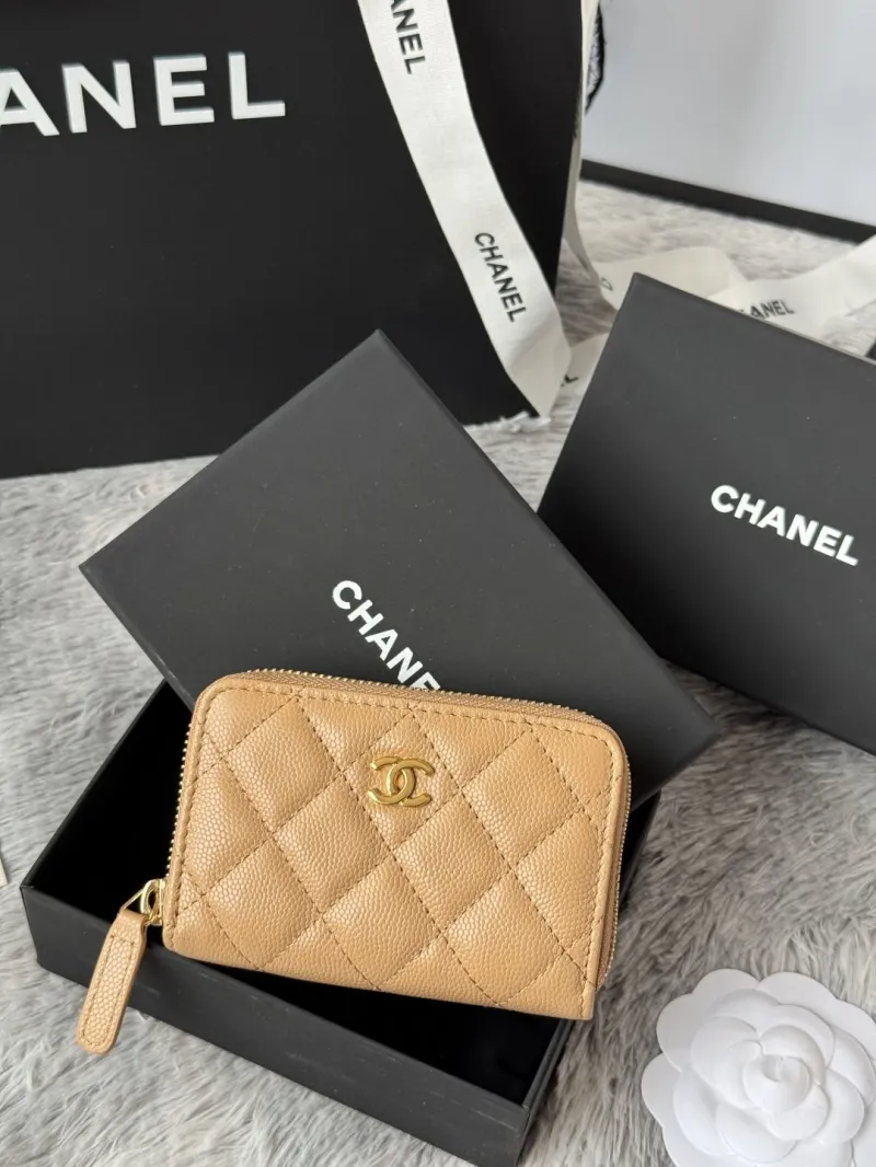 Alternative view of Chanel Wallets-290