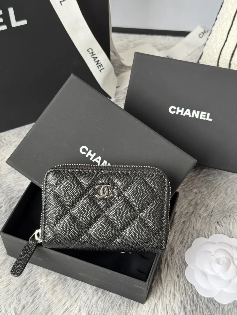 Alternative view of Chanel Wallets-297