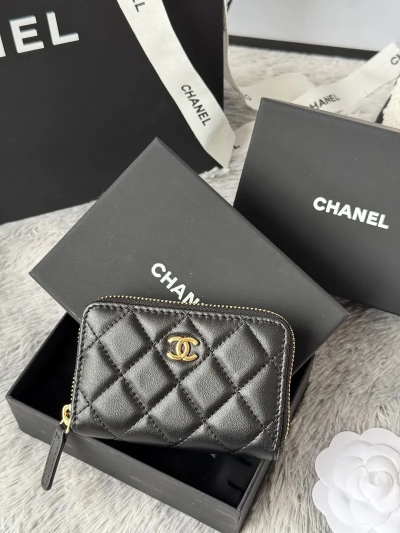 Alternative view of Chanel Wallets-299