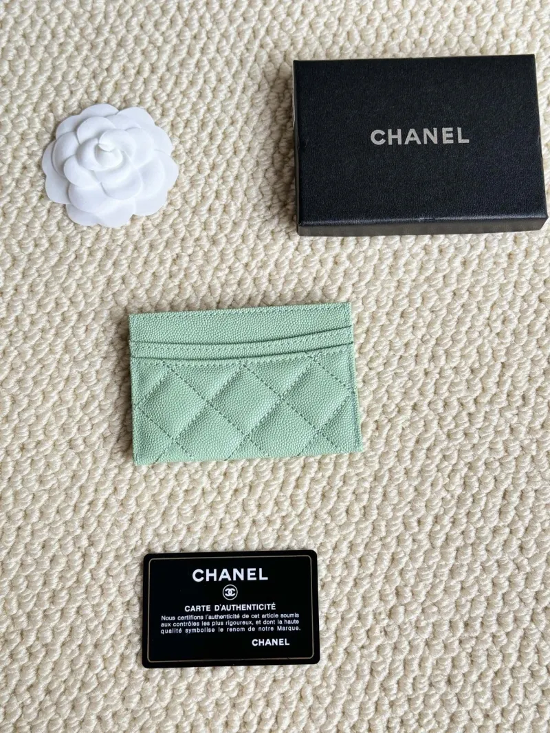 Alternative view of Chanel Wallets-304