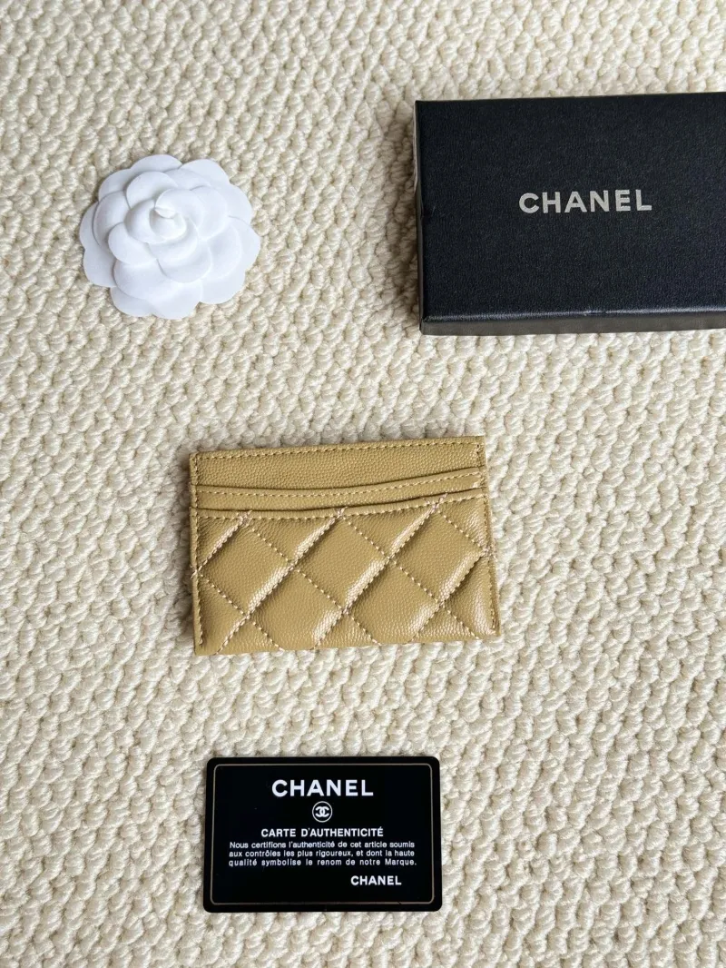 Alternative view of Chanel Wallets-307