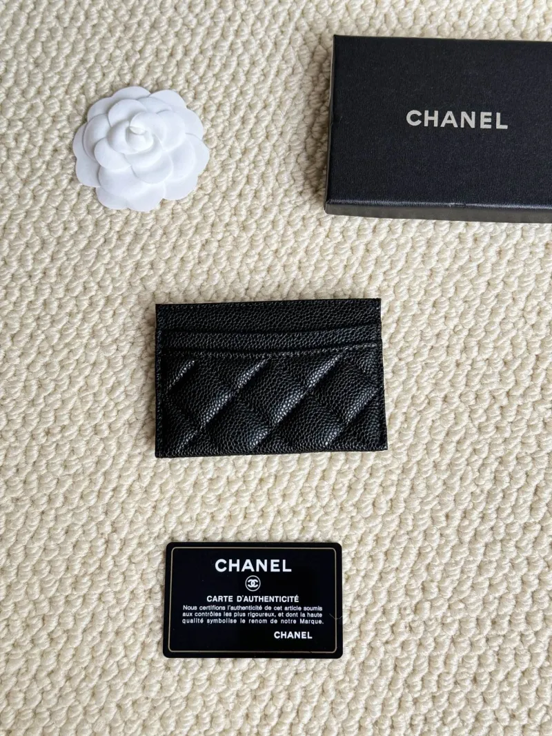 Alternative view of Chanel Wallets-310