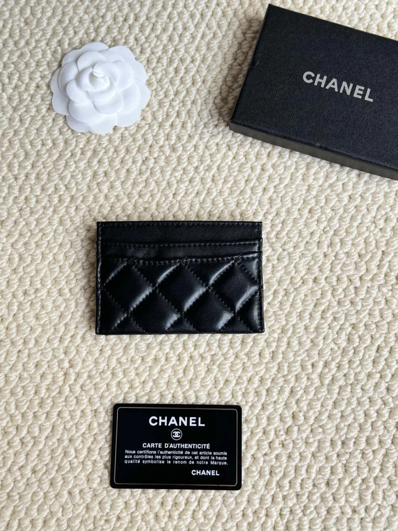Alternative view of Chanel Wallets-318