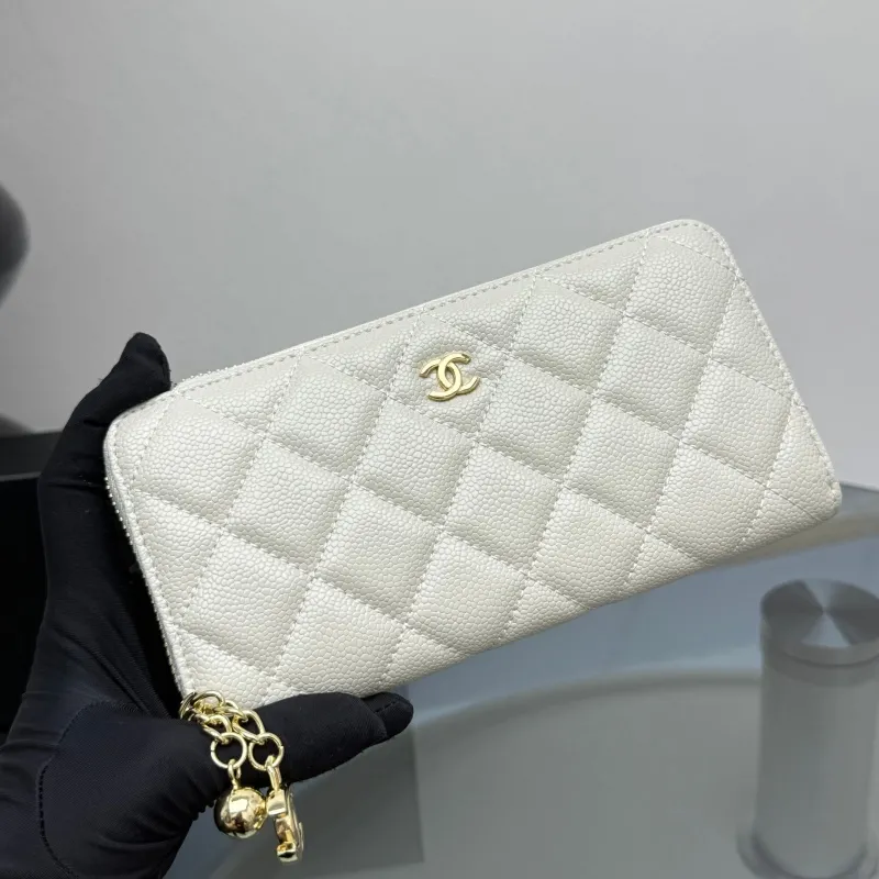 Alternative view of Chanel Wallets-328
