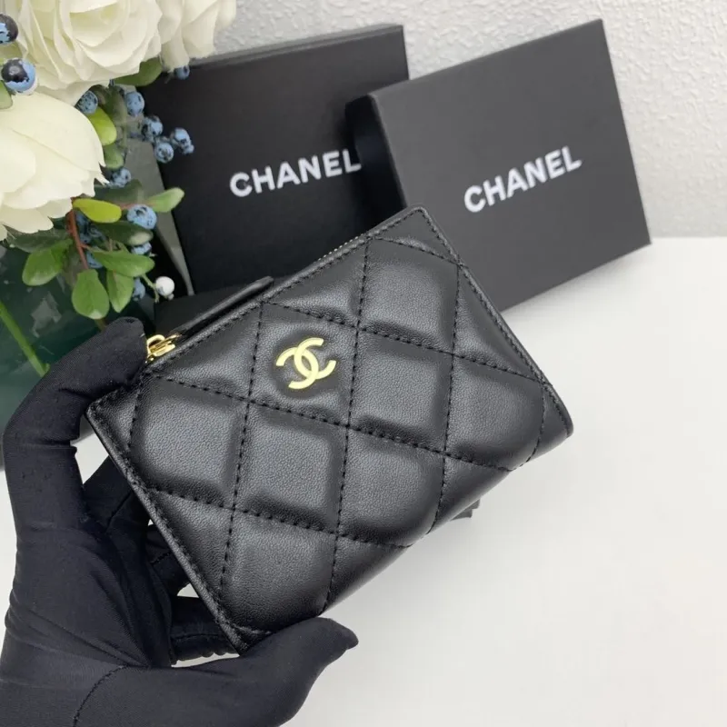 Alternative view of Chanel Wallets-333