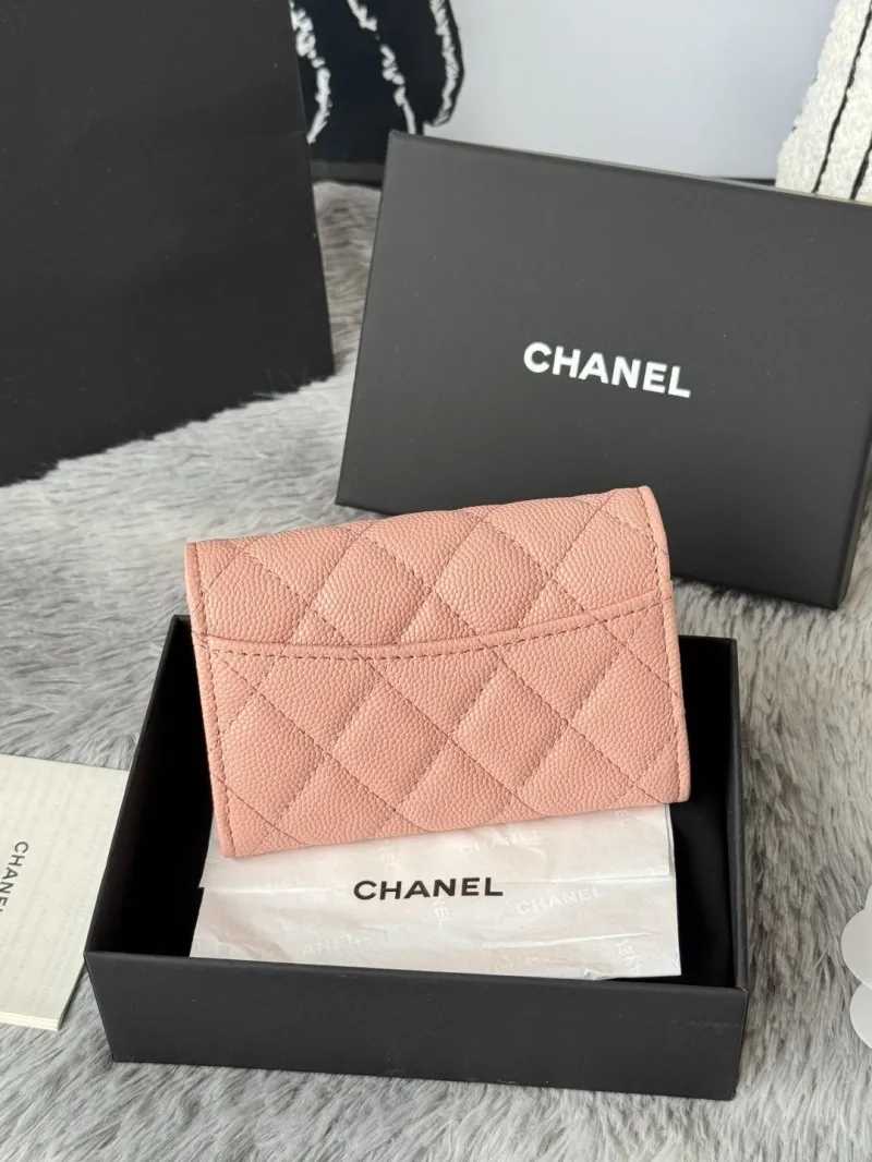 Alternative view of Chanel Wallets-339