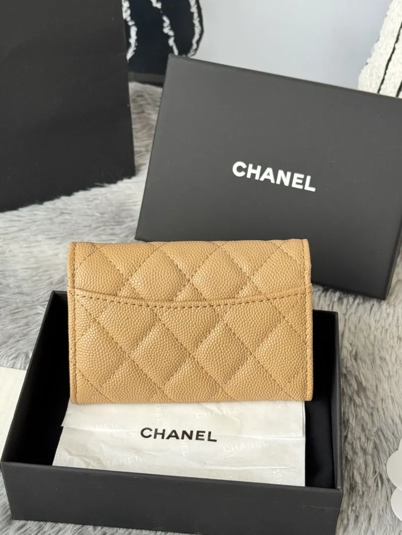 Alternative view of Chanel Wallets-340