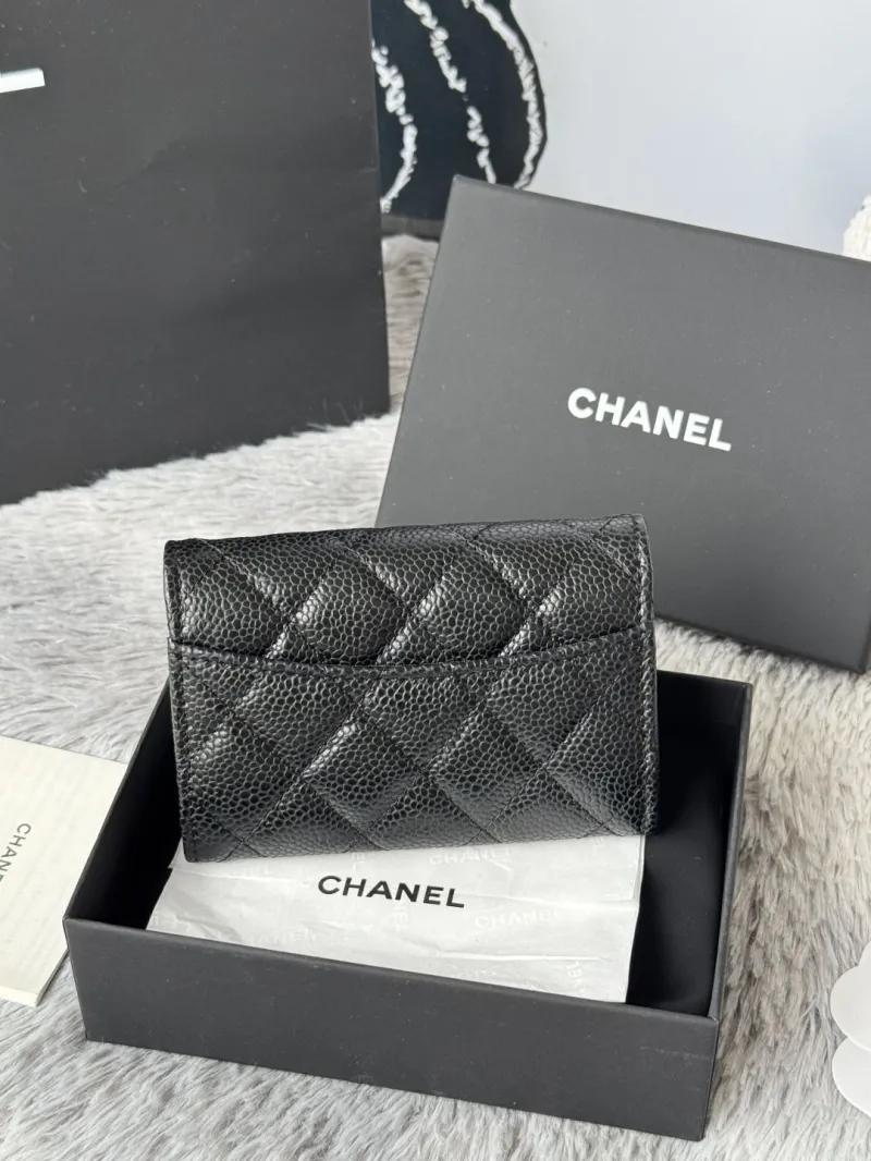 Alternative view of Chanel Wallets-345