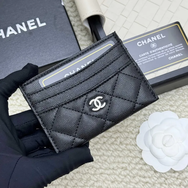 Alternative view of Chanel Wallets-360