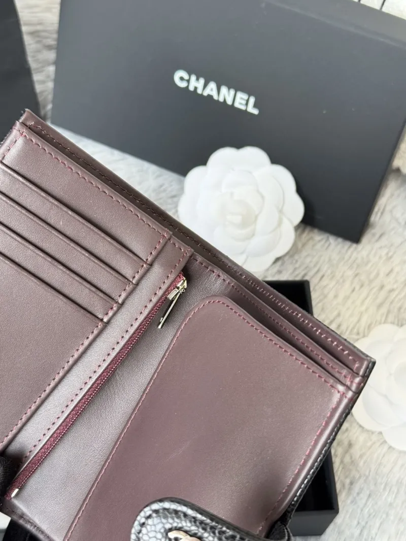 Alternative view of Chanel Wallets-382