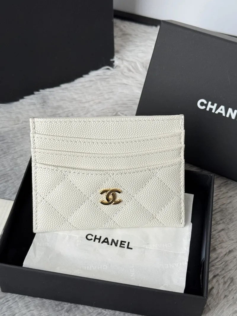 Alternative view of Chanel Wallets-404