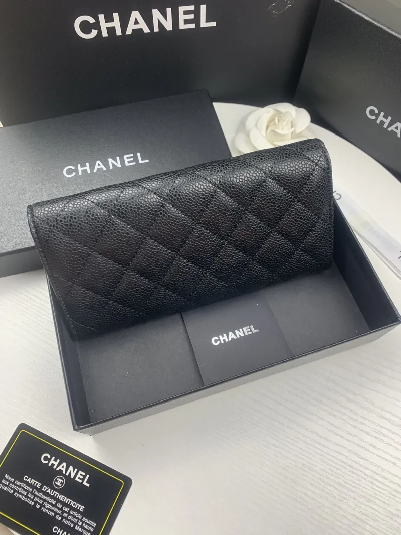 Alternative view of Chanel Wallets-412
