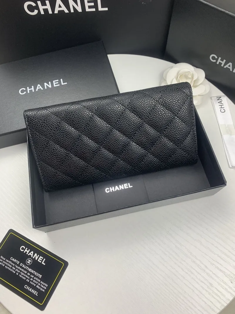 Alternative view of Chanel Wallets-417