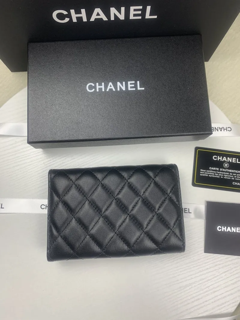 Alternative view of Chanel Wallets-420