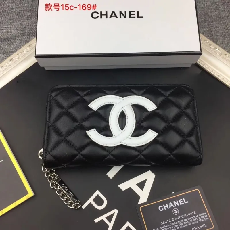 Alternative view of Chanel Wallets-422