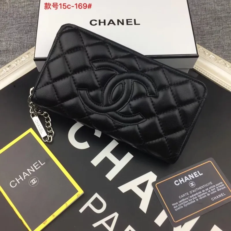 Alternative view of Chanel Wallets-423