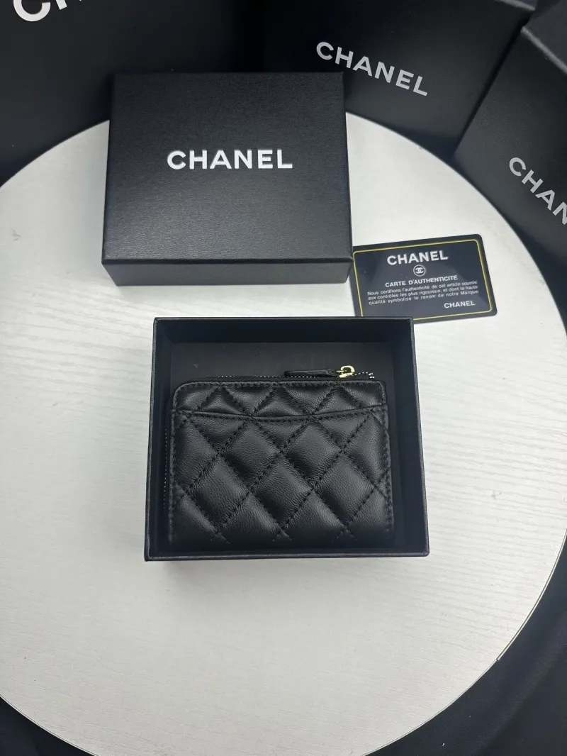 Alternative view of Chanel Wallets-436
