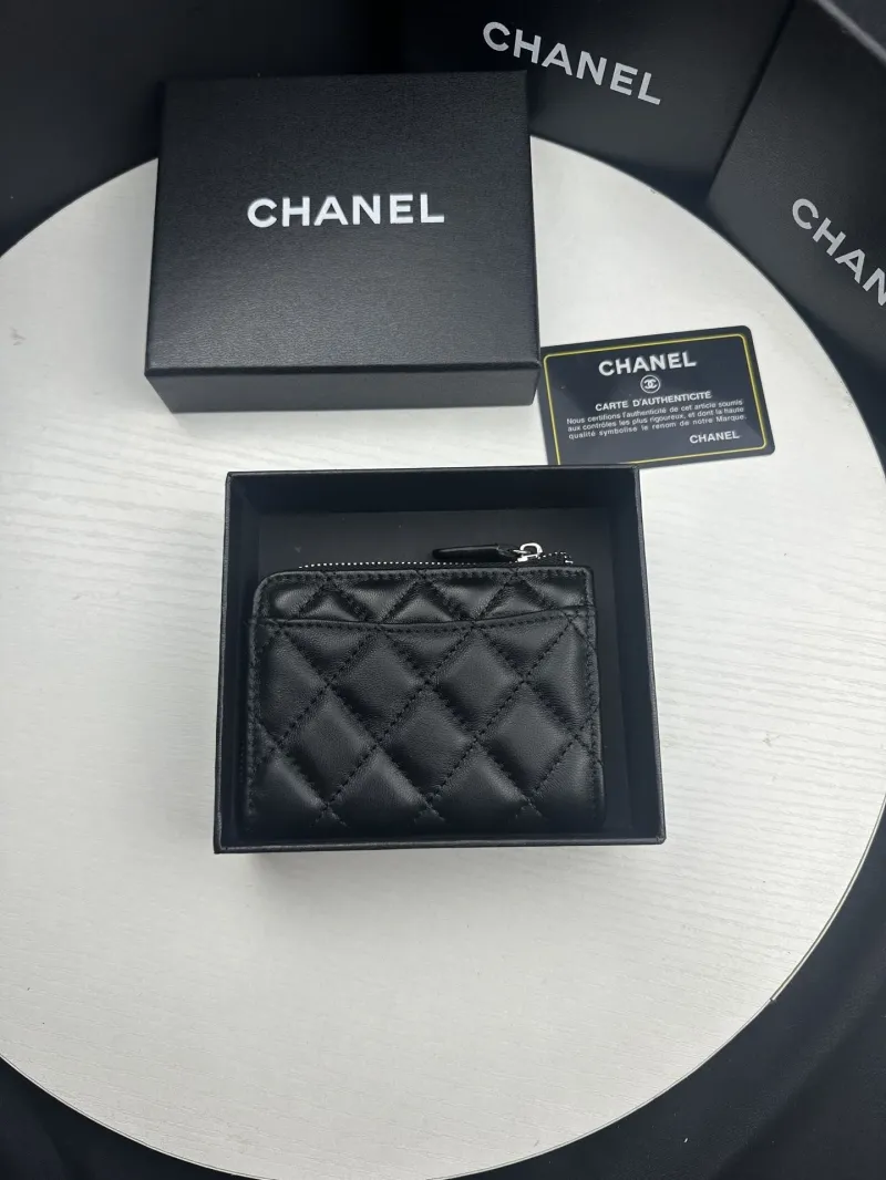 Alternative view of Chanel Wallets-437