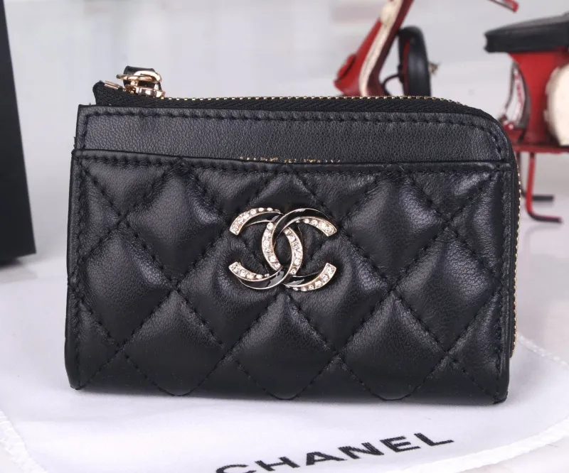 Alternative view of Chanel Wallets-482