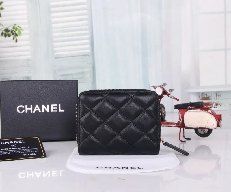 Alternative view of Chanel Wallets-486