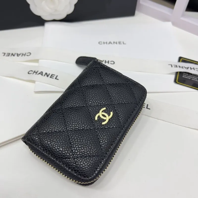 Alternative view of Chanel Wallets-489